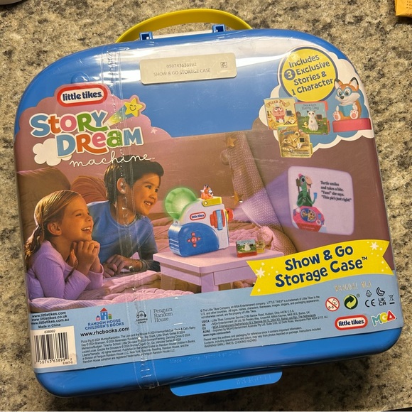NWT Bundle of Little Tikes Story Dream Machine Storage Case and Stories - Picture 3 of 8